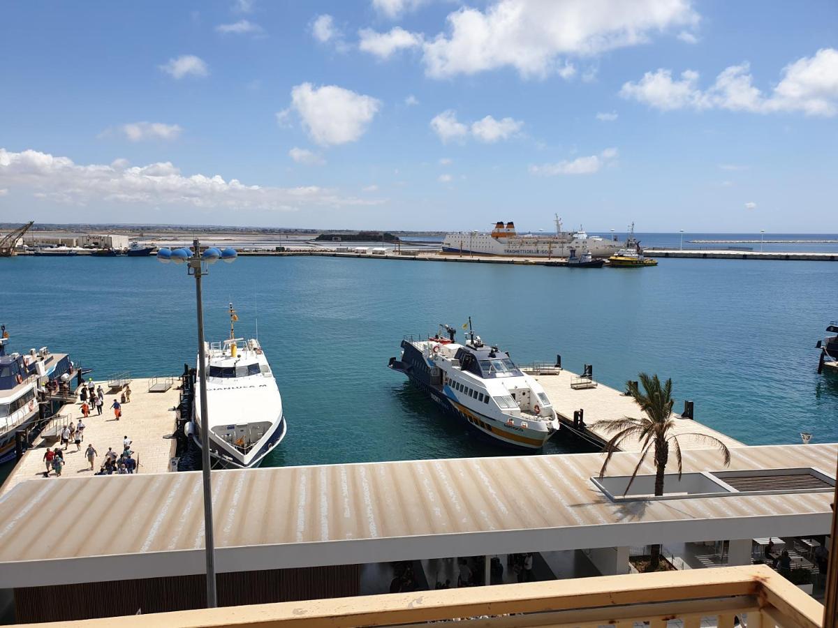 Beb Al Porto Da Joseph Bed & Breakfast